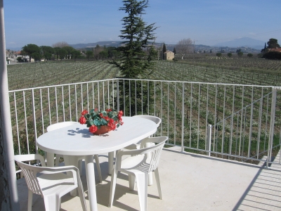 appartement location de vacances SAINTE CECILE LES VIGNES